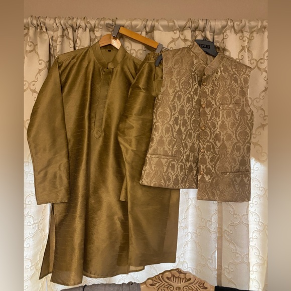 Mens Kurta Pyjama Waistcoat - Picture 3 of 4